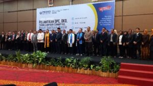 Ini Pesan Penting Otto Hasibuan Saat Pelantikan Miko Kamal Sebagai Ketua DPC PERADI Kota Padang