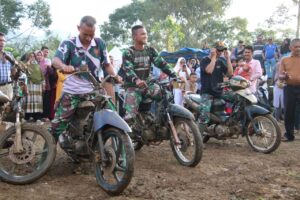 Satgas TMMD Ikut Meriahkan Balap Sawah