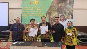 TINGKATKAN PRODUKTIVITAS PETANI SAWIT,KABUPATEN DHARMASRAYA TERIMA PROGRAM SAPRAS DARI KEMENTAN