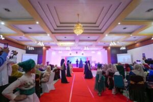 Fashion Show Busana Muslim Semarakkan Pertemuan Iskada