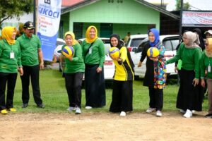 Servis Pertama Wawako Padang Panjang Tandai Pembukaan Pabasko Perwosi Cup