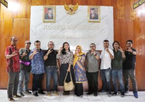 Hayo Buruan Ikut Lomba Tulis Jurnalis dan Blog KI Sumbar