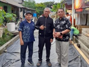 Budi Syarial Tinjau Pengecoran Jalan Dari Dana Pokir