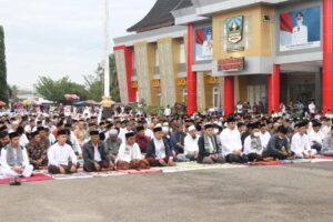 Bupati Laksanakan Salat Idul Adha di Halaman Kantor Bupati, Hewan Kurban Tahun Ini Meningkat