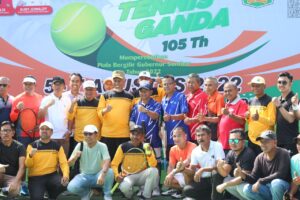 Buka Kejuaraan Turnamen Tenis Ganda ke-105, Gubernur Sumbar: Bangun Kinerja Baik Antar Karyawan