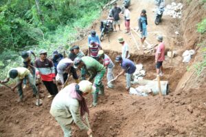 Satgas TMMD Ke 114 Kodim/TD Kebut Pengerjaan Sasaran Fisik