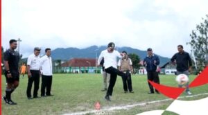 Tendangan Pertama Wawako Padang Panjang Tandai Dimulainya Koto Panjang Cup I