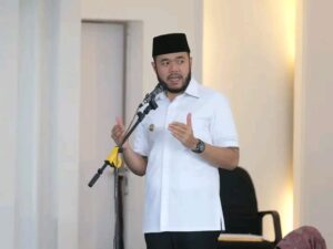 Diserahkan Wako Padang Panjang Fadly Amran, 263 Mustahik Terima Zakat dari Baznas