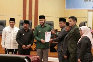 Pemko Padang Panjang dan DPRD Tandatangani Nota Kesepakatan Perubahan KUA-PPAS 2022