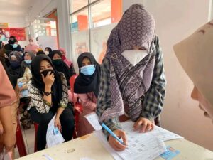 Masyarakat Padang Panjang Mulai Terima BLT BBM