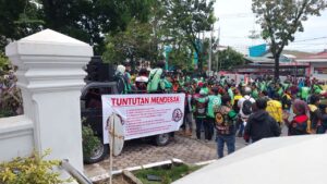 Ketua DPRD Sumbar Terima Aspirasi Ojol