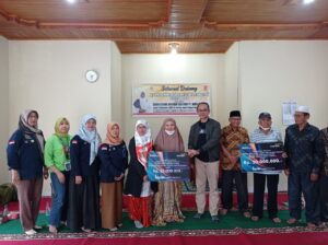 Anggota DPR RI Komisi VI Nevi Zuairina Salurkan TJSL dari Bank Mandiri dan Pegadaian