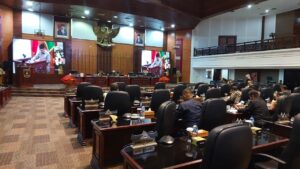 Fraksi-fraksi DPRD Sumbar Sampaikan Pandangan Umum terhadap Ranperda APBD 2023