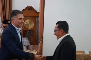 Bupati dan Masyarakat Lakukan Audiensi Dengan Investor Asal Turki