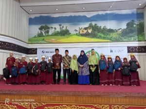Ketua PW ALPPIN Sumatera Barat, Hj. Nevi Zuairina Sampaikan Kebanggaan dan Dukungan Pada Wisuda Tahfidz Balita Binaan ALPPIN