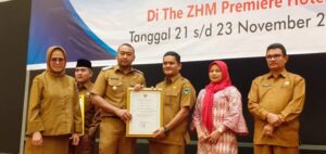 Sukses Stop BABS, Pemkab Pessel Terima Penghargaan dari Kemenkes RI