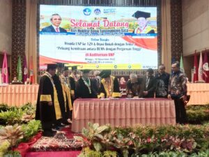 Rektor Ganefri UNP Buka Rapat Wisuda UNP yang ke -129 Periode Desember 2022