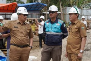 Sekdako Padang Panjang Sonny Tinjau Pembangunan Sport Center