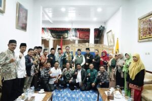 Silaturahmi Dengan Pengurus Muhamadiyah dan Aisyiyah Pabasko, Ini Harapan Bupati Tanah Datar