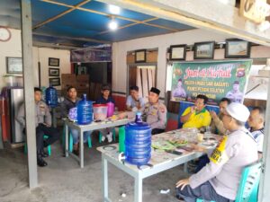 Jum,at Curhat, Kapolsek Linggo Sari Baganti Serap Aspirasi Masyarakat