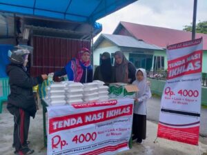 Gerobak Sedekah Membantu Sesama Berharap Ridha Allah