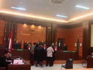 Hakim Tipikor PN Padang Geleng – Geleng Kepala, Terdakwa Kasus Korupsi PDAM Pessel Tak Akui Kemana Aliran Uang Bermuara