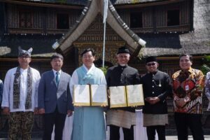 Penandatanganan LoI, Kerjasama Gubernur Sumbar dan Jeollabuk-do Korea Selatan Dilakukan di Istano Basa Pagaruyung