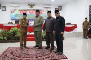 Tak Hanya Bacakan Nota Pengantar Tentang LKPj Tahun 2022, Eka Putra Juga Sampaikan Capaian Tanah Datar