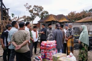 Korban Kebakaran di Saribu Rumah Gadang Terima Bantuan Rumah