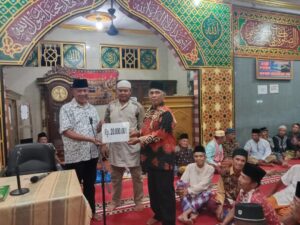 Bupati Pessel Pastikan Pengaspalan Jalan Direalisasikan di Nagari Kubang