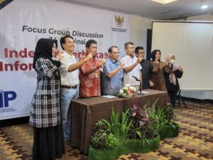 Susun Indeks Keterbukaan Informasi Publik 2023, KI Pusat dan KI Sumbar FGD dengan Informan Ahli