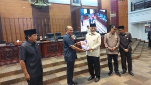 Paripurna Perdana Usai Lebaran, DPRD Sumbar Tutup Masa Sidang Kedua dan Buka Masa Sidang Ketiga Tahun 2022/2023
