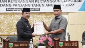 DPRD Sampaikan Rekomendasi terhadap LKPj Wali Kota 2022