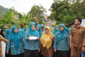 Persiapan Lomba Tingkat Provinsi, Dokter Dian Lakukan Pembinaan ke PKK TPL