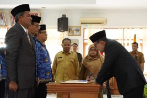 Lantik 26 Pejabat , Eka Putra : Saya Tunggu Gebrakan Saudara