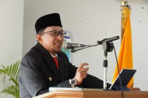 Terkait Jalan Berlubang di Tanah Datar, Ini Penjelasan Bupati