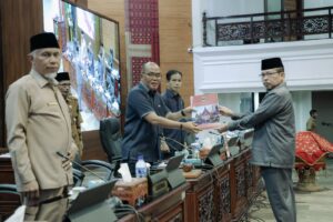 Kasus Pengusiran Wartawan, Fraksi Gerindra Suruh Mahyeldi Minta Maaf