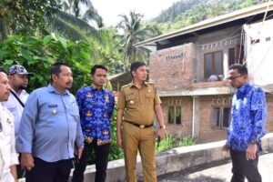 Kunjungi Korban Terdampak Longsor, Wako Sawahlunto Sampaikan Ini