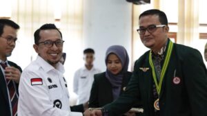 Tak Hanya Peka Terhadap Lingkungan , Nakes Juga Diharapkan Terus Tingkatkan Mutu Pelayanan
