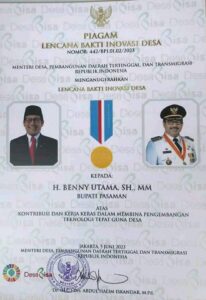 Bupati Benny Utama Terima Penghargaan dari Menteri Desa PDTT Republik Indonesia