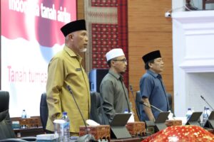 DPRD Sumbar Rapat Paripurna, Gubernur Sampaikan Jawaban atas Pandangan Fraksi Terhadap Ranperda APBD 2022