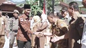 Pemkab Solok Selatan Salurkan Bantuan Pangan Nasional di Nagari Pasir Talang Barat 