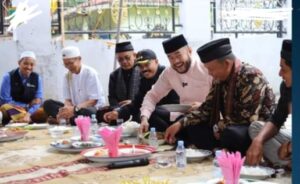 Disambut dengan Makan Bajamba, Rombongan Mahasiswa Malaysia Apresiasi Padang Panjang