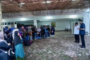Wako Padang Panjang Fadly Amran Lepas Rombongan PSM Studi Tiru ke Medan