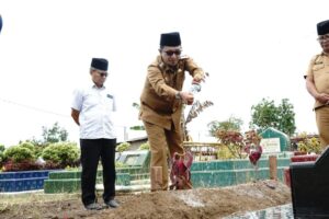 Eka Putra : Almarhum Drs. Novenril Orang Baik