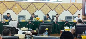 DPRD Kota Padang Gelar Paripurna Penyampaian Pendapat Akhir Fraksi Terhadap KUA-PPAS APBD Tahun Anggaran 2024