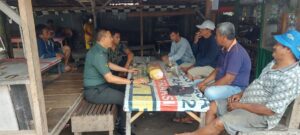 Terus Jaga Hubungan Baik, Babinsa Koramil 07 Pauh Kambar Laksanakan Komsos Dengan Warga Binaan