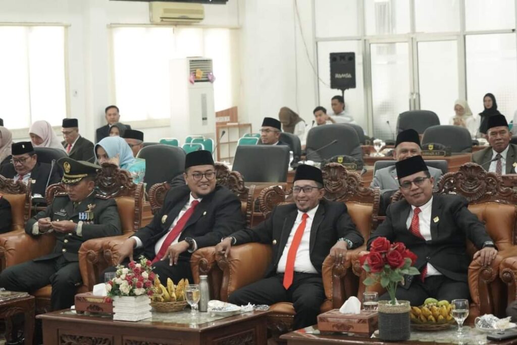 Bupati dan Wakil Bupati Hadir Rapat Paripurna Agenda Mendengarkan Pidato Presiden RI Dalam Rangka HUT RI