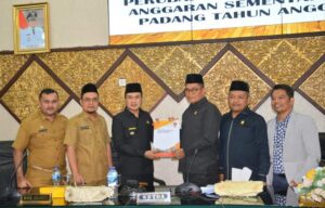 DPRD Kota Padang Setujui Perubahan KUA-PPAS tahun 2023 Dalam Sidang Paripurna