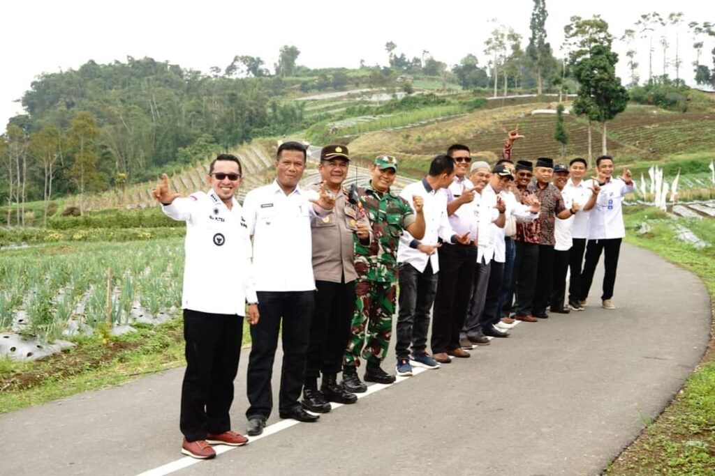 Sepuluh Tahun Penantian, Akhirnya Jalan di Koto Laweh Diresmikan